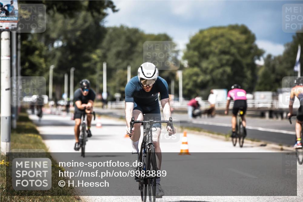 16.08.2026 - KN Förde Triathlon 2026 H.Heesch http://msf.ph/oto/9983889 16.08.2026 12:56:27 Radfahren 508, 528, 540, 571, 584, 611, 715 meine-sportfotos.de