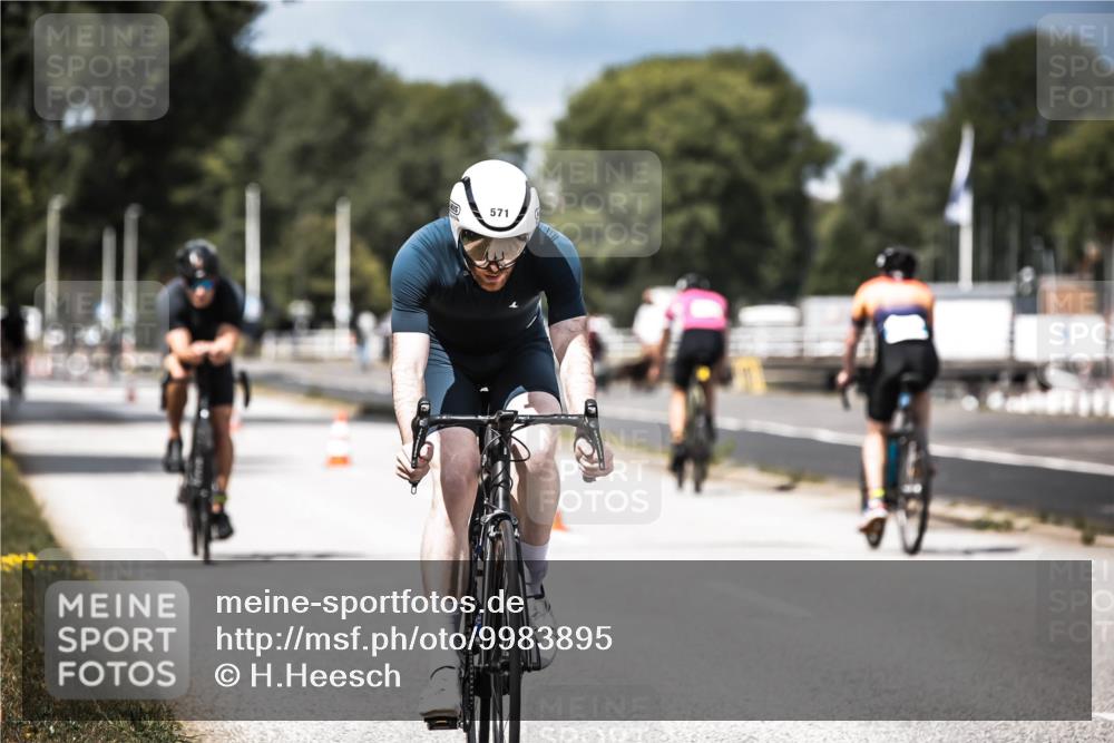 16.08.2026 - KN Förde Triathlon 2026 H.Heesch http://msf.ph/oto/9983895 16.08.2026 12:56:28 Radfahren 508, 528, 540, 571, 584, 611, 715 meine-sportfotos.de