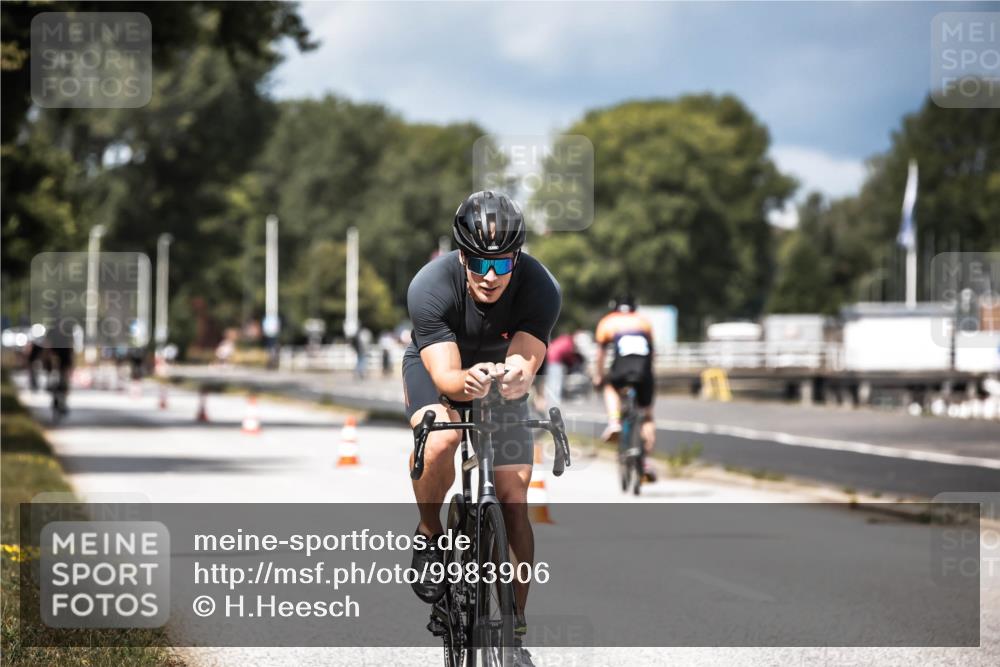 16.08.2026 - KN Förde Triathlon 2026 H.Heesch http://msf.ph/oto/9983906 16.08.2026 12:56:29 Radfahren 508, 528, 540, 571, 584, 611, 715 meine-sportfotos.de
