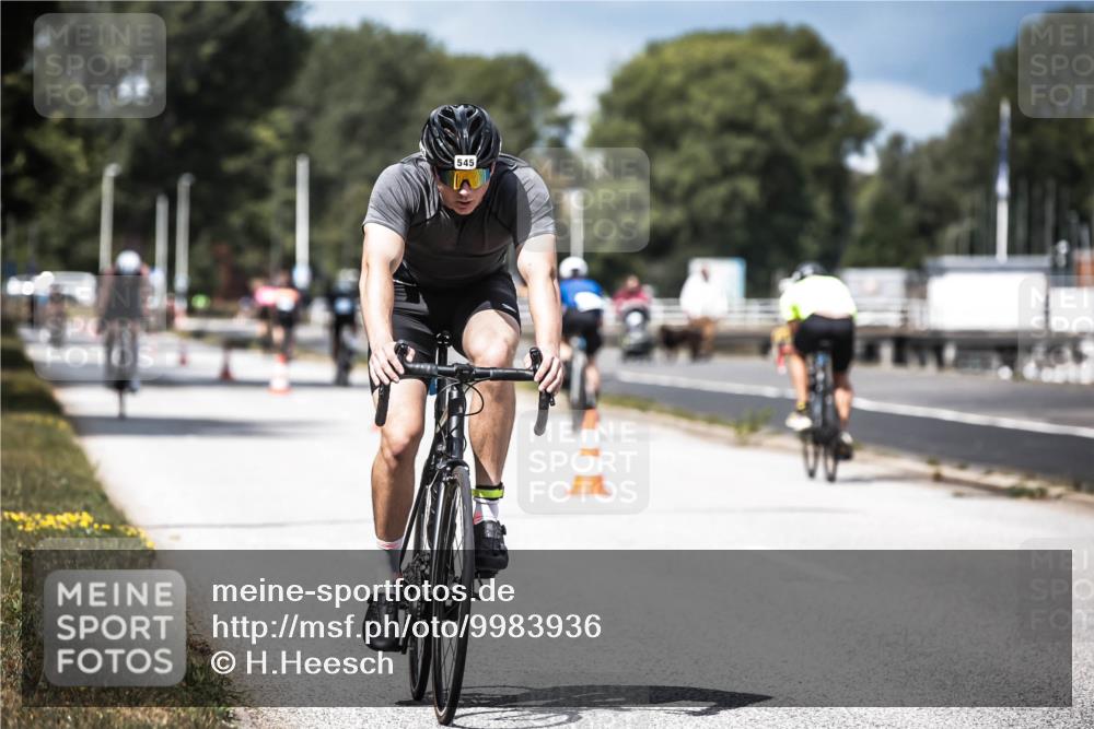 16.08.2026 - KN Förde Triathlon 2026 H.Heesch http://msf.ph/oto/9983936 16.08.2026 12:56:37 Radfahren 518, 545, 718, 723, 725 meine-sportfotos.de