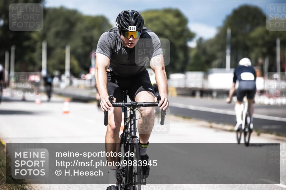 16.08.2026 - KN Förde Triathlon 2026 H.Heesch http://msf.ph/oto/9983945 16.08.2026 12:56:37 Radfahren 518, 545, 718, 723, 725 meine-sportfotos.de