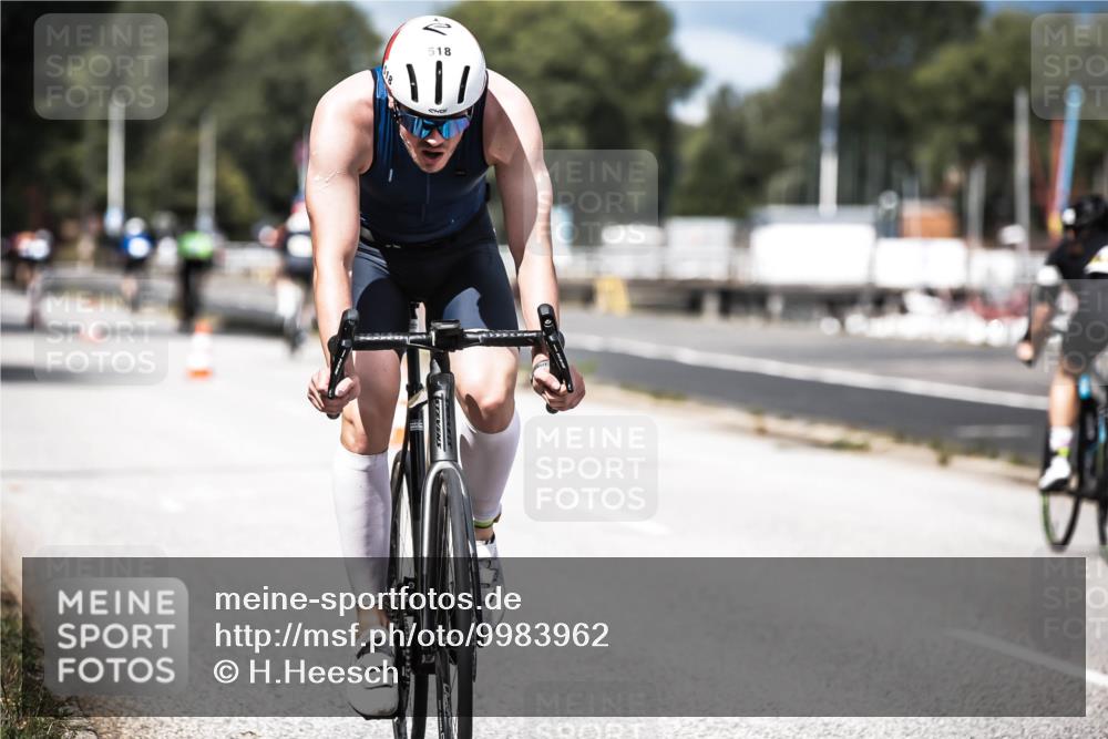 16.08.2026 - KN Förde Triathlon 2026 H.Heesch http://msf.ph/oto/9983962 16.08.2026 12:56:42 Radfahren 518, 521, 718, 723 meine-sportfotos.de