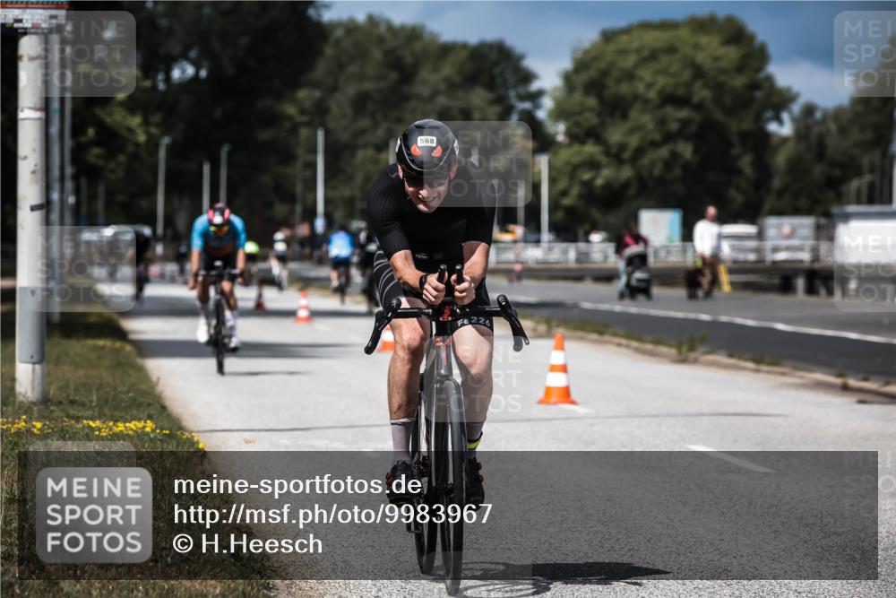 16.08.2026 - KN Förde Triathlon 2026 H.Heesch http://msf.ph/oto/9983967 16.08.2026 12:56:48 Radfahren 539, 568, 612 meine-sportfotos.de