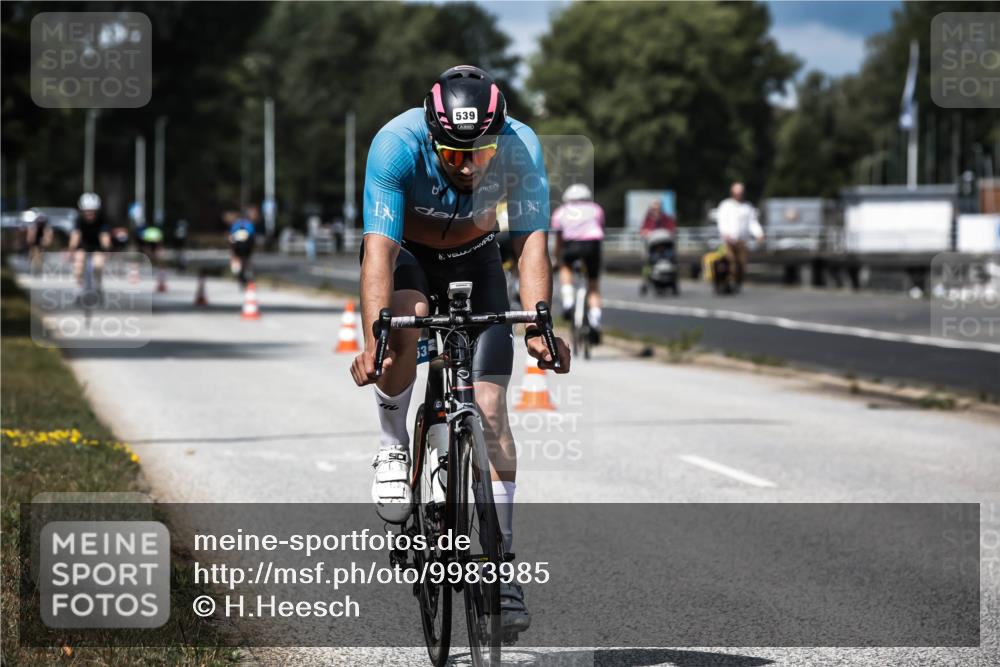 16.08.2026 - KN Förde Triathlon 2026 H.Heesch http://msf.ph/oto/9983985 16.08.2026 12:56:51 Radfahren 539, 568, 612 meine-sportfotos.de