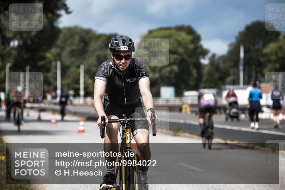 16.08.2026 - KN Förde Triathlon 2026 H.Heesch http://msf.ph/oto/9984022 16.08.2026 12:57:06 Radfahren 523, 527, 579, 581 meine-sportfotos.de