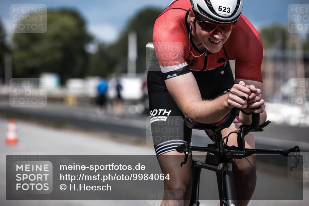 16.08.2026 - KN Förde Triathlon 2026 H.Heesch http://msf.ph/oto/9984064 16.08.2026 12:57:10 Radfahren 519, 523, 527, 530, 543, 581, 706, 721 meine-sportfotos.de