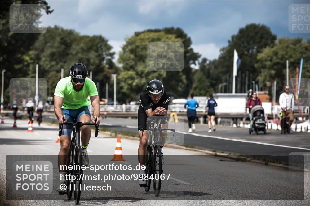 16.08.2026 - KN Förde Triathlon 2026 H.Heesch http://msf.ph/oto/9984067 16.08.2026 12:57:12 Radfahren 519, 523, 530, 543, 581, 603, 706, 721 meine-sportfotos.de