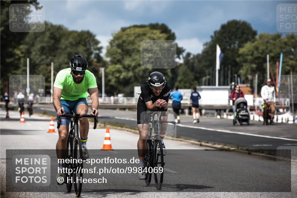 16.08.2026 - KN Förde Triathlon 2026 H.Heesch http://msf.ph/oto/9984069 16.08.2026 12:57:12 Radfahren 519, 523, 530, 543, 581, 603, 706, 721 meine-sportfotos.de