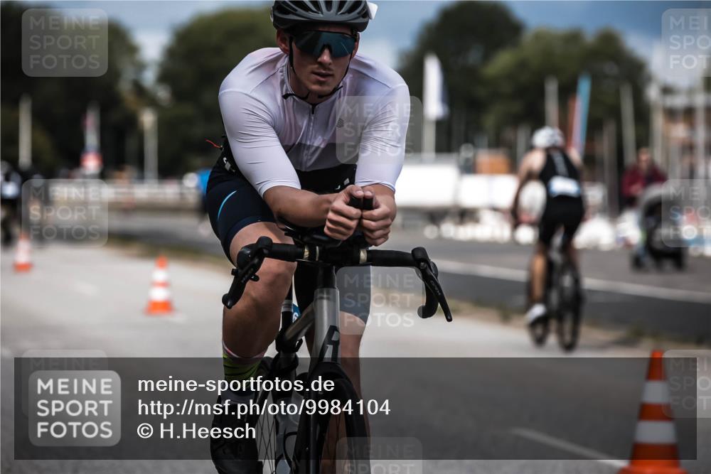 16.08.2026 - KN Förde Triathlon 2026 H.Heesch http://msf.ph/oto/9984104 16.08.2026 12:57:22 Radfahren 196, 501, 507, 514, 520, 565, 566 meine-sportfotos.de