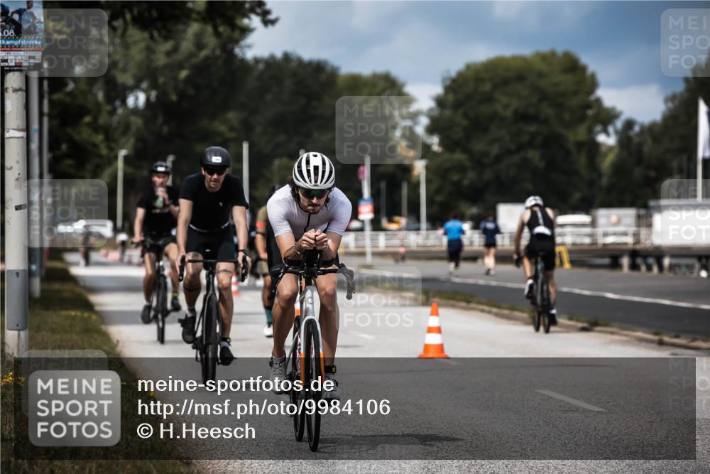 16.08.2026 - KN Förde Triathlon 2026 H.Heesch http://msf.ph/oto/9984106 16.08.2026 12:57:24 Radfahren 196, 501, 507, 514, 520, 565, 566, 591 meine-sportfotos.de