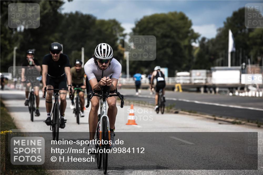 16.08.2026 - KN Förde Triathlon 2026 H.Heesch http://msf.ph/oto/9984112 16.08.2026 12:57:24 Radfahren 196, 501, 507, 514, 520, 565, 566, 591 meine-sportfotos.de