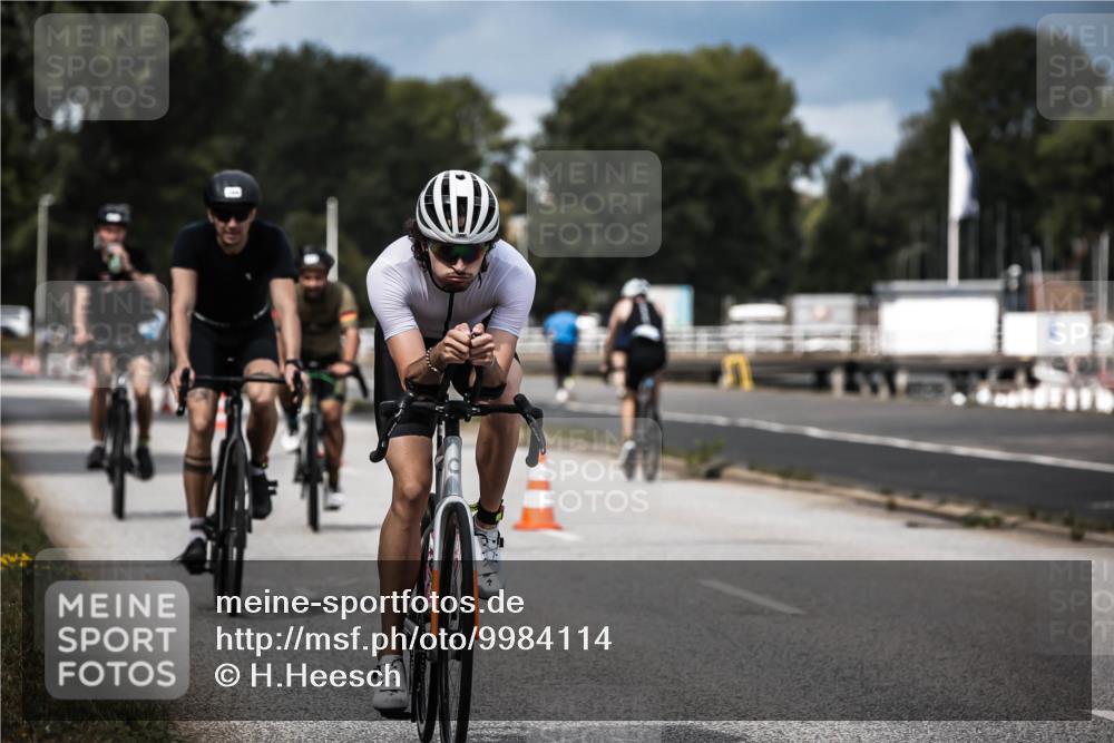 16.08.2026 - KN Förde Triathlon 2026 H.Heesch http://msf.ph/oto/9984114 16.08.2026 12:57:25 Radfahren 196, 501, 507, 514, 520, 565, 566, 591 meine-sportfotos.de