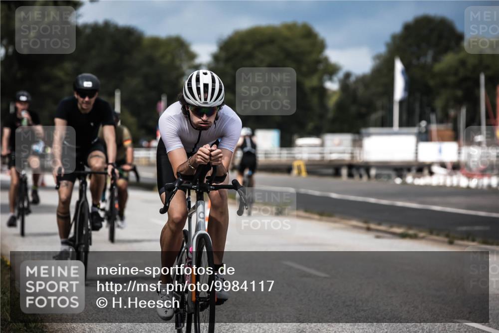 16.08.2026 - KN Förde Triathlon 2026 H.Heesch http://msf.ph/oto/9984117 16.08.2026 12:57:25 Radfahren 196, 501, 507, 514, 520, 565, 566, 591 meine-sportfotos.de