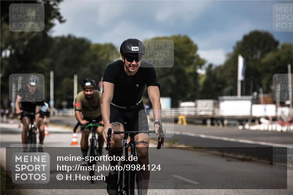 16.08.2026 - KN Förde Triathlon 2026 H.Heesch http://msf.ph/oto/9984124 16.08.2026 12:57:26 Radfahren 196, 514, 520, 565, 591, 605 meine-sportfotos.de