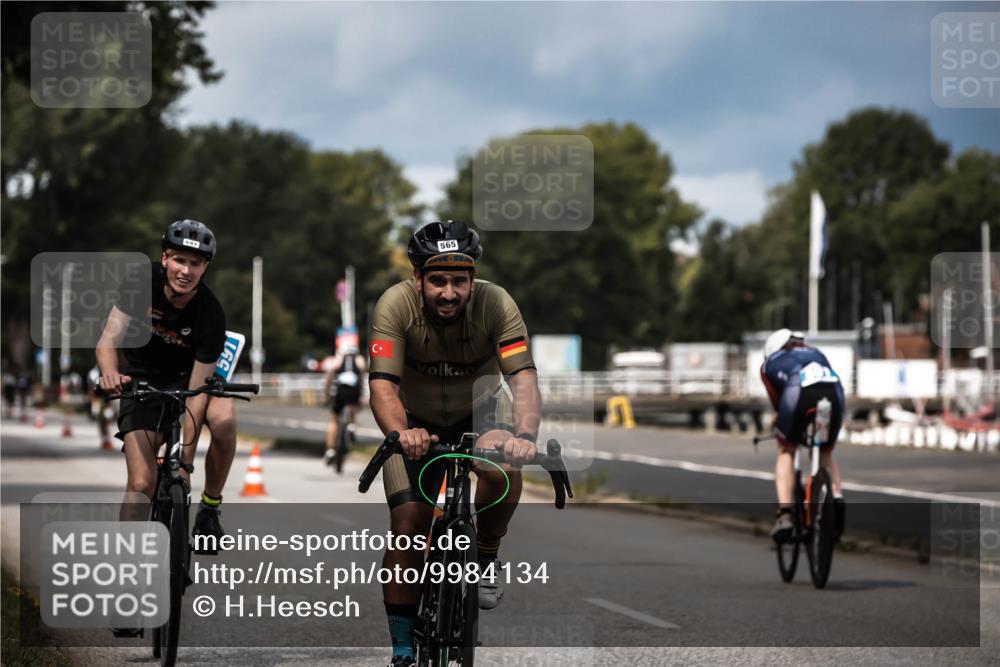 16.08.2026 - KN Förde Triathlon 2026 H.Heesch http://msf.ph/oto/9984134 16.08.2026 12:57:27 Radfahren 196, 514, 520, 565, 578, 591, 605 meine-sportfotos.de