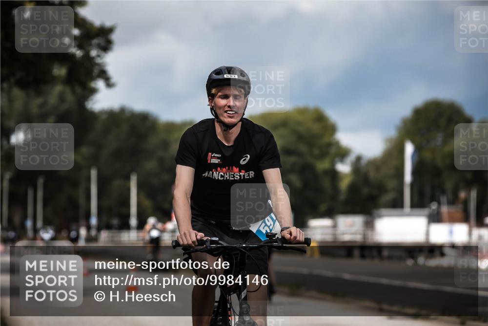 16.08.2026 - KN Förde Triathlon 2026 H.Heesch http://msf.ph/oto/9984146 16.08.2026 12:57:28 Radfahren 196, 514, 520, 565, 578, 591, 601, 605 meine-sportfotos.de