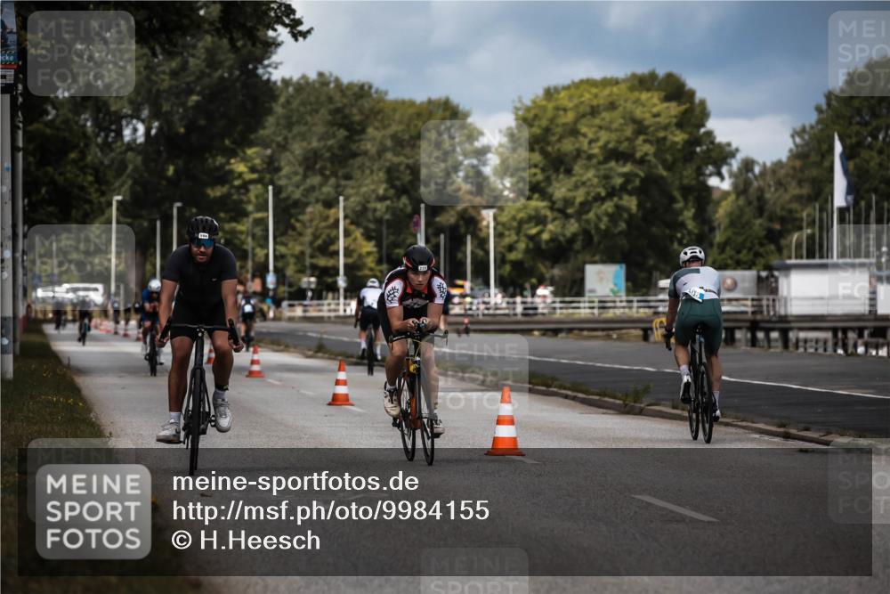 16.08.2026 - KN Förde Triathlon 2026 H.Heesch http://msf.ph/oto/9984155 16.08.2026 12:57:38 Radfahren 576, 586, 711 meine-sportfotos.de