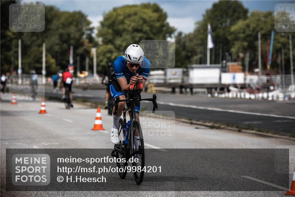 16.08.2026 - KN Förde Triathlon 2026 H.Heesch http://msf.ph/oto/9984201 16.08.2026 12:57:44 Radfahren 362, 586 meine-sportfotos.de