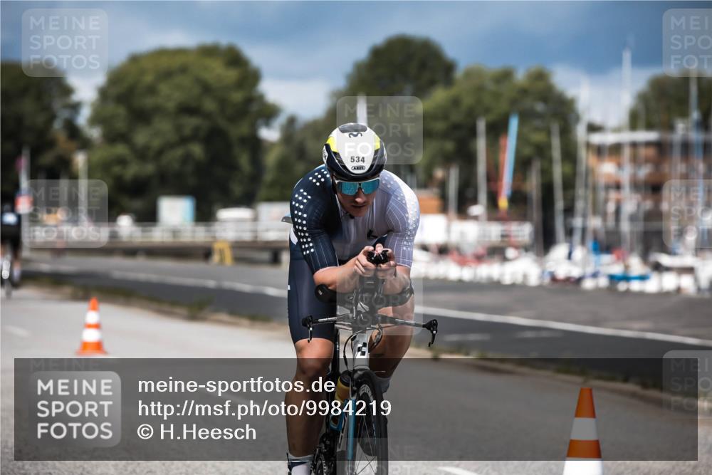 16.08.2026 - KN Förde Triathlon 2026 H.Heesch http://msf.ph/oto/9984219 16.08.2026 12:57:50 Radfahren 362, 534, 542, 746 meine-sportfotos.de