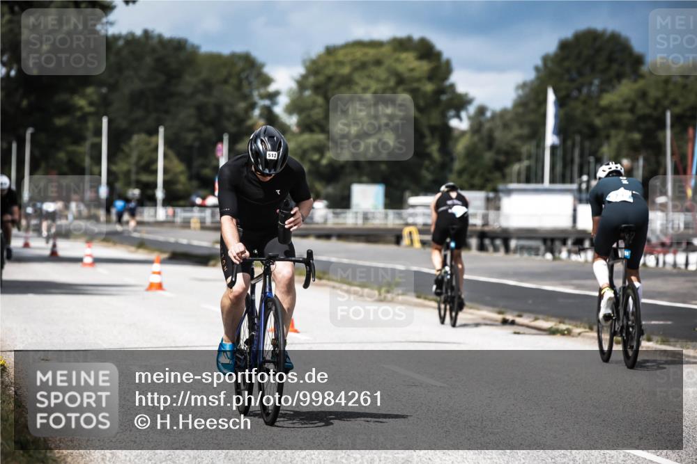 16.08.2026 - KN Förde Triathlon 2026 H.Heesch http://msf.ph/oto/9984261 16.08.2026 12:58:02 Radfahren 513, 589, 722, 727, 729, 735, 740 meine-sportfotos.de