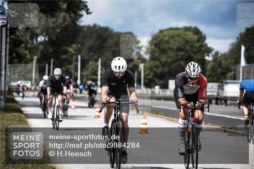 16.08.2026 - KN Förde Triathlon 2026 H.Heesch http://msf.ph/oto/9984284 16.08.2026 12:58:06 Radfahren 509, 513, 720, 722, 724, 727, 735, 740 meine-sportfotos.de