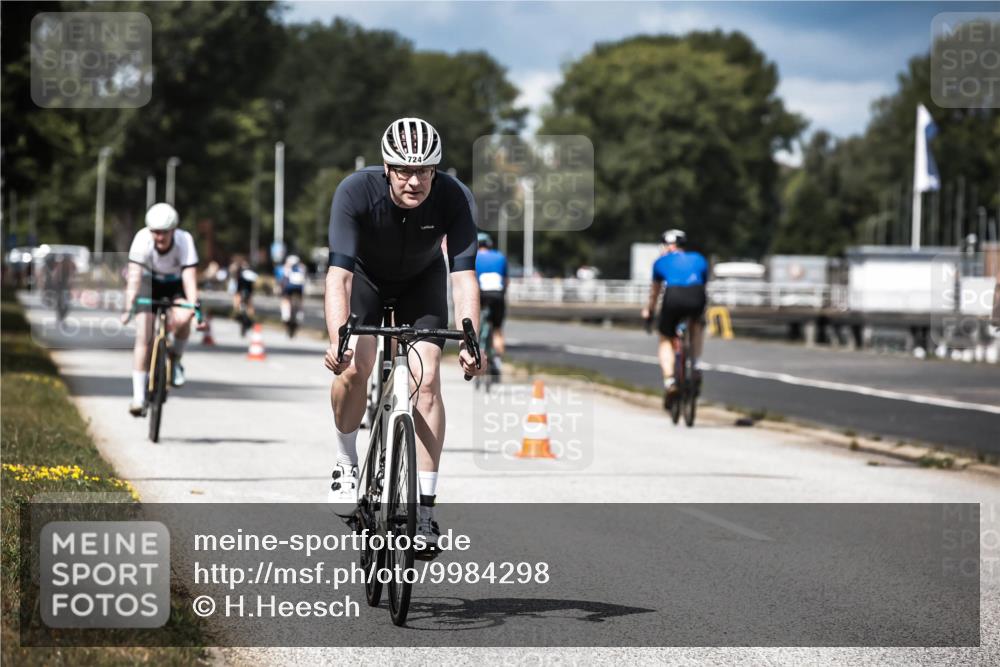16.08.2026 - KN Förde Triathlon 2026 H.Heesch http://msf.ph/oto/9984298 16.08.2026 12:58:07 Radfahren 509, 720, 722, 724, 727, 735, 740 meine-sportfotos.de