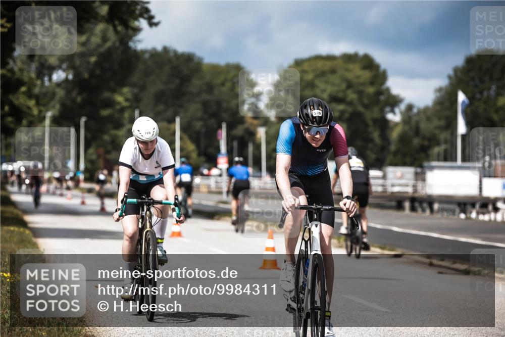 16.08.2026 - KN Förde Triathlon 2026 H.Heesch http://msf.ph/oto/9984311 16.08.2026 12:58:09 Radfahren 509, 720, 722, 724, 727, 735, 740 meine-sportfotos.de