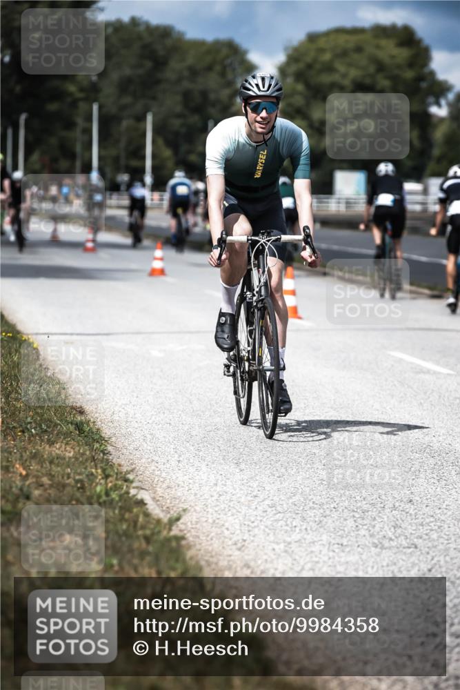 16.08.2026 - KN Förde Triathlon 2026 H.Heesch http://msf.ph/oto/9984358 16.08.2026 12:58:30 Radfahren 547, 572, 596, 600, 716 meine-sportfotos.de