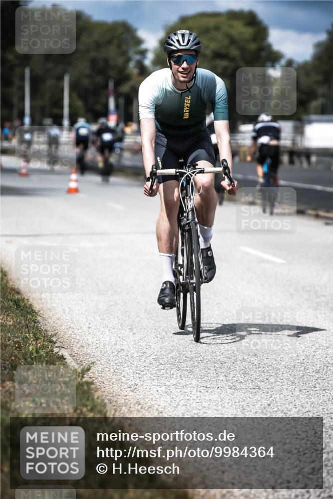 16.08.2026 - KN Förde Triathlon 2026 H.Heesch http://msf.ph/oto/9984364 16.08.2026 12:58:30 Radfahren 547, 572, 596, 600, 716 meine-sportfotos.de