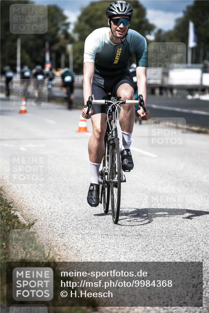 16.08.2026 - KN Förde Triathlon 2026 H.Heesch http://msf.ph/oto/9984368 16.08.2026 12:58:30 Radfahren 547, 572, 596, 600, 716 meine-sportfotos.de