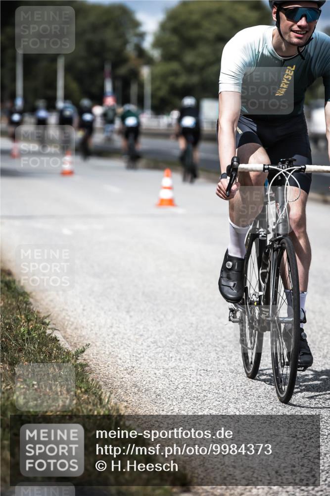 16.08.2026 - KN Förde Triathlon 2026 H.Heesch http://msf.ph/oto/9984373 16.08.2026 12:58:30 Radfahren 547, 572, 596, 600, 716 meine-sportfotos.de