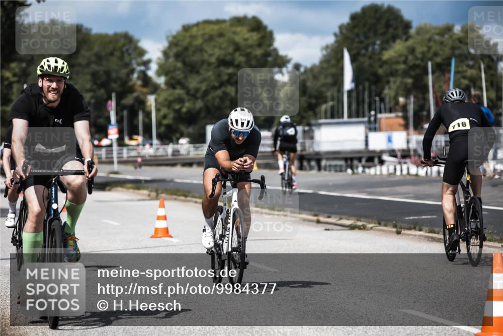 16.08.2026 - KN Förde Triathlon 2026 H.Heesch http://msf.ph/oto/9984377 16.08.2026 12:58:35 Radfahren 540, 547, 552, 611, 704, 714 meine-sportfotos.de