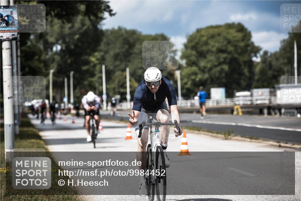 16.08.2026 - KN Förde Triathlon 2026 H.Heesch http://msf.ph/oto/9984452 16.08.2026 12:58:50 Radfahren 521, 595, 715 meine-sportfotos.de