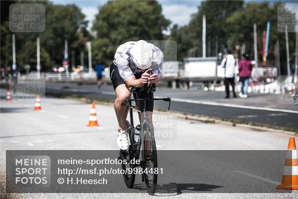 16.08.2026 - KN Förde Triathlon 2026 H.Heesch http://msf.ph/oto/9984481 16.08.2026 12:58:53 Radfahren 521, 522, 715, 737 meine-sportfotos.de