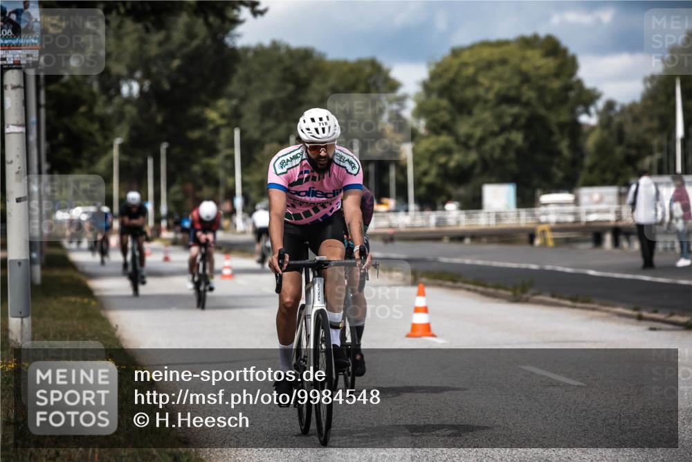 16.08.2026 - KN Förde Triathlon 2026 H.Heesch http://msf.ph/oto/9984548 16.08.2026 12:59:10 Radfahren 501, 530, 718, 723, 731, 745 meine-sportfotos.de