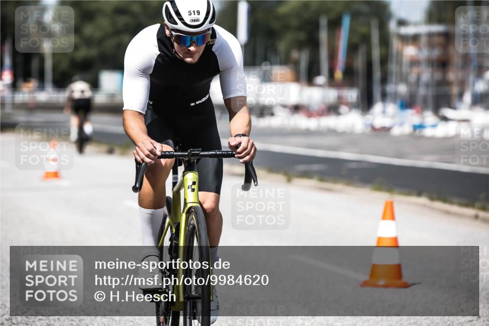 16.08.2026 - KN Förde Triathlon 2026 H.Heesch http://msf.ph/oto/9984620 16.08.2026 12:59:27 Radfahren 519, 541, 710 meine-sportfotos.de