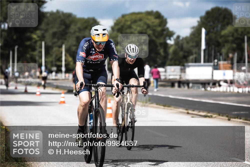 16.08.2026 - KN Förde Triathlon 2026 H.Heesch http://msf.ph/oto/9984637 16.08.2026 12:59:35 Radfahren 543, 598, 612 meine-sportfotos.de