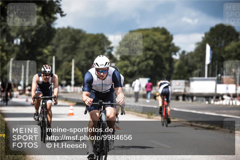 16.08.2026 - KN Förde Triathlon 2026 H.Heesch http://msf.ph/oto/9984656 16.08.2026 12:59:43 Radfahren 362, 507, 520, 604 meine-sportfotos.de
