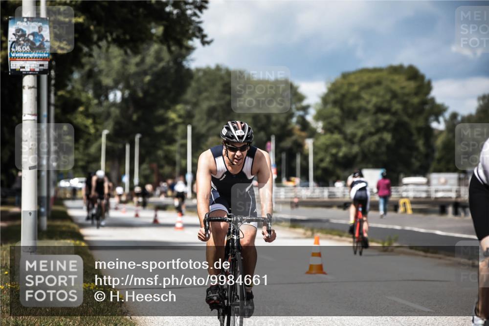 16.08.2026 - KN Förde Triathlon 2026 H.Heesch http://msf.ph/oto/9984661 16.08.2026 12:59:44 Radfahren 362, 506, 507, 520, 604 meine-sportfotos.de