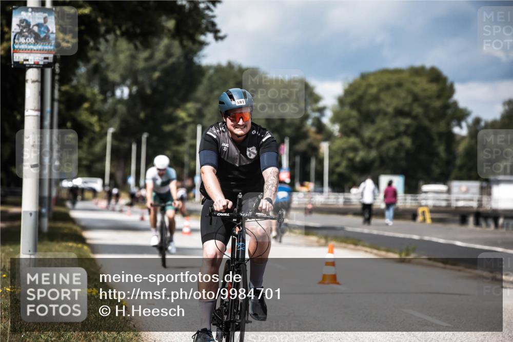 16.08.2026 - KN Förde Triathlon 2026 H.Heesch http://msf.ph/oto/9984701 16.08.2026 12:59:53 Radfahren 510, 553, 581, 599, 603, 605 meine-sportfotos.de