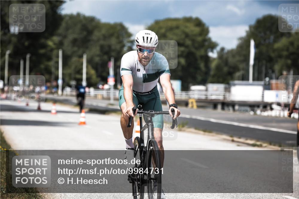 16.08.2026 - KN Förde Triathlon 2026 H.Heesch http://msf.ph/oto/9984731 16.08.2026 12:59:55 Radfahren 510, 553, 558, 581, 599, 605, 738 meine-sportfotos.de