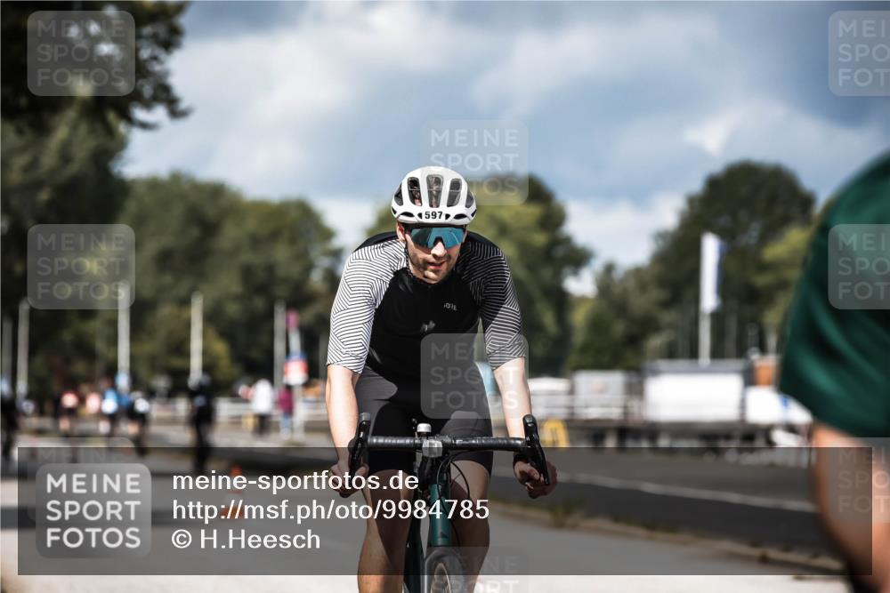 16.08.2026 - KN Förde Triathlon 2026 H.Heesch http://msf.ph/oto/9984785 16.08.2026 13:00:48 Radfahren 531, 533, 538, 552, 588, 590, 597, 607, 734, 747 meine-sportfotos.de