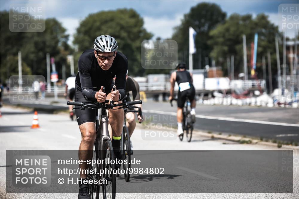 16.08.2026 - KN Förde Triathlon 2026 H.Heesch http://msf.ph/oto/9984802 16.08.2026 13:00:55 Radfahren 544, 547, 556, 702, 716 meine-sportfotos.de