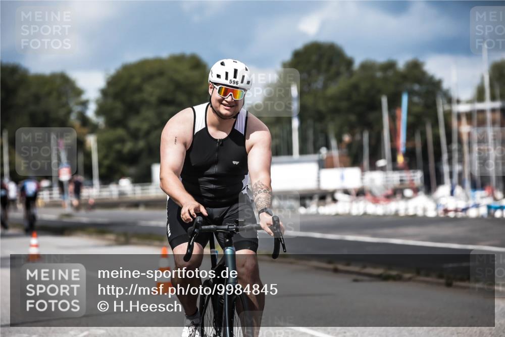 16.08.2026 - KN Förde Triathlon 2026 H.Heesch http://msf.ph/oto/9984845 16.08.2026 13:01:10 Radfahren 549, 574, 596, 739 meine-sportfotos.de