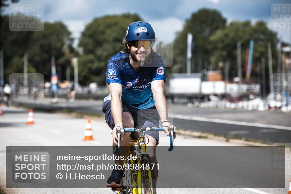 16.08.2026 - KN Förde Triathlon 2026 H.Heesch http://msf.ph/oto/9984871 16.08.2026 13:01:32 Radfahren 504, 522, 595, 606, 610 meine-sportfotos.de
