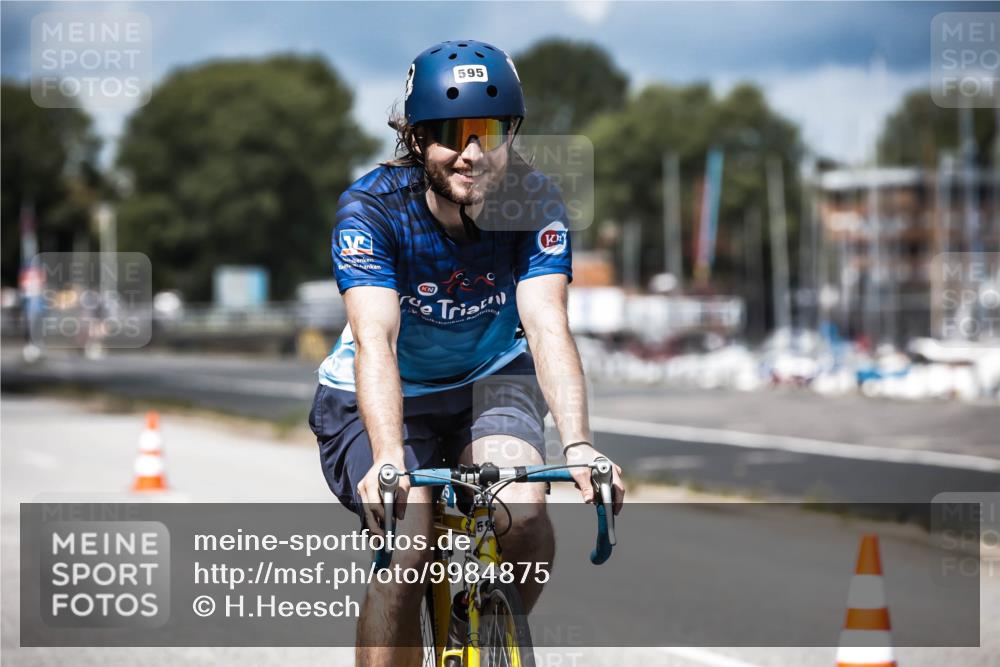 16.08.2026 - KN Förde Triathlon 2026 H.Heesch http://msf.ph/oto/9984875 16.08.2026 13:01:32 Radfahren 504, 522, 595, 606, 610 meine-sportfotos.de