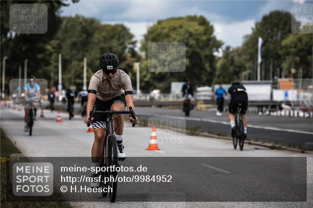 16.08.2026 - KN Förde Triathlon 2026 H.Heesch http://msf.ph/oto/9984952 16.08.2026 13:01:56 Radfahren 532, 719, 730, 731, 738 meine-sportfotos.de