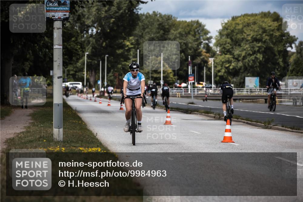 16.08.2026 - KN Förde Triathlon 2026 H.Heesch http://msf.ph/oto/9984963 16.08.2026 13:01:58 Radfahren 717, 730, 731, 738 meine-sportfotos.de