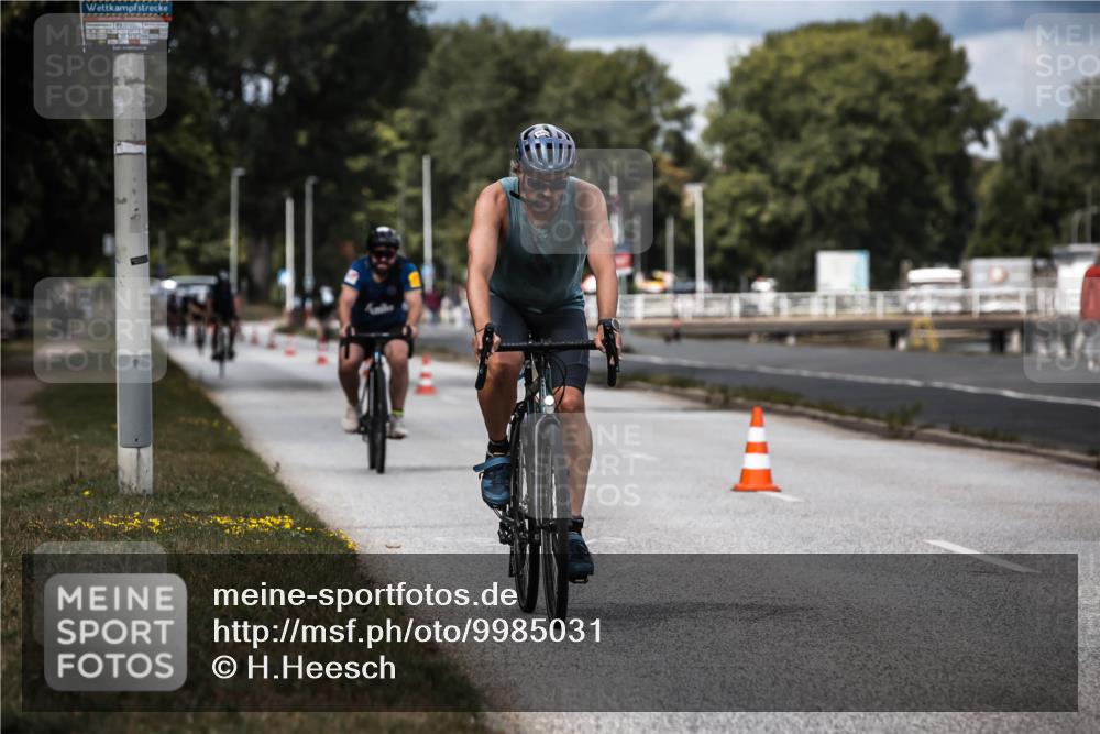 16.08.2026 - KN Förde Triathlon 2026 H.Heesch http://msf.ph/oto/9985031 16.08.2026 13:02:28 Radfahren 506, 604, 705, 708 meine-sportfotos.de