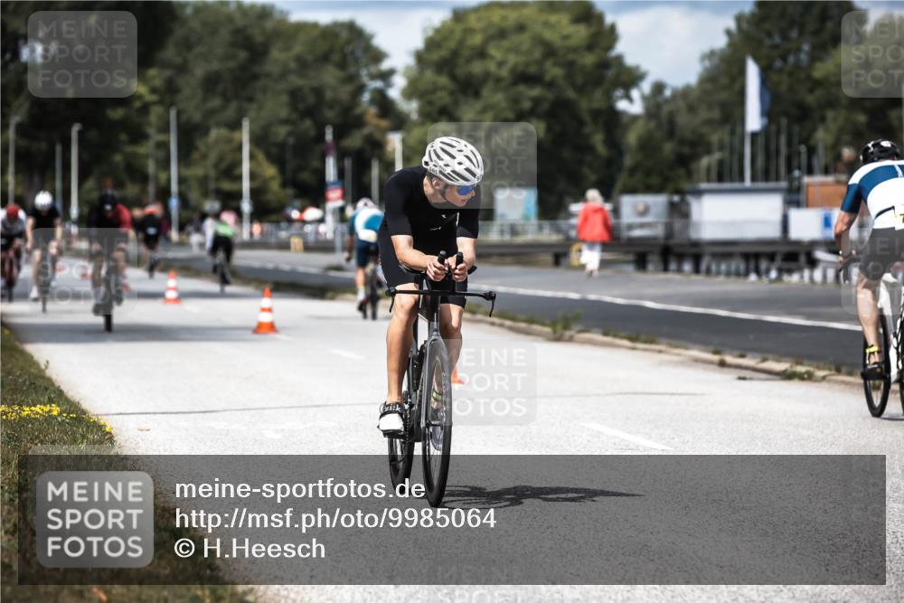16.08.2026 - KN Förde Triathlon 2026 H.Heesch http://msf.ph/oto/9985064 16.08.2026 13:02:39 Radfahren 502, 505, 557, 599, 707 meine-sportfotos.de